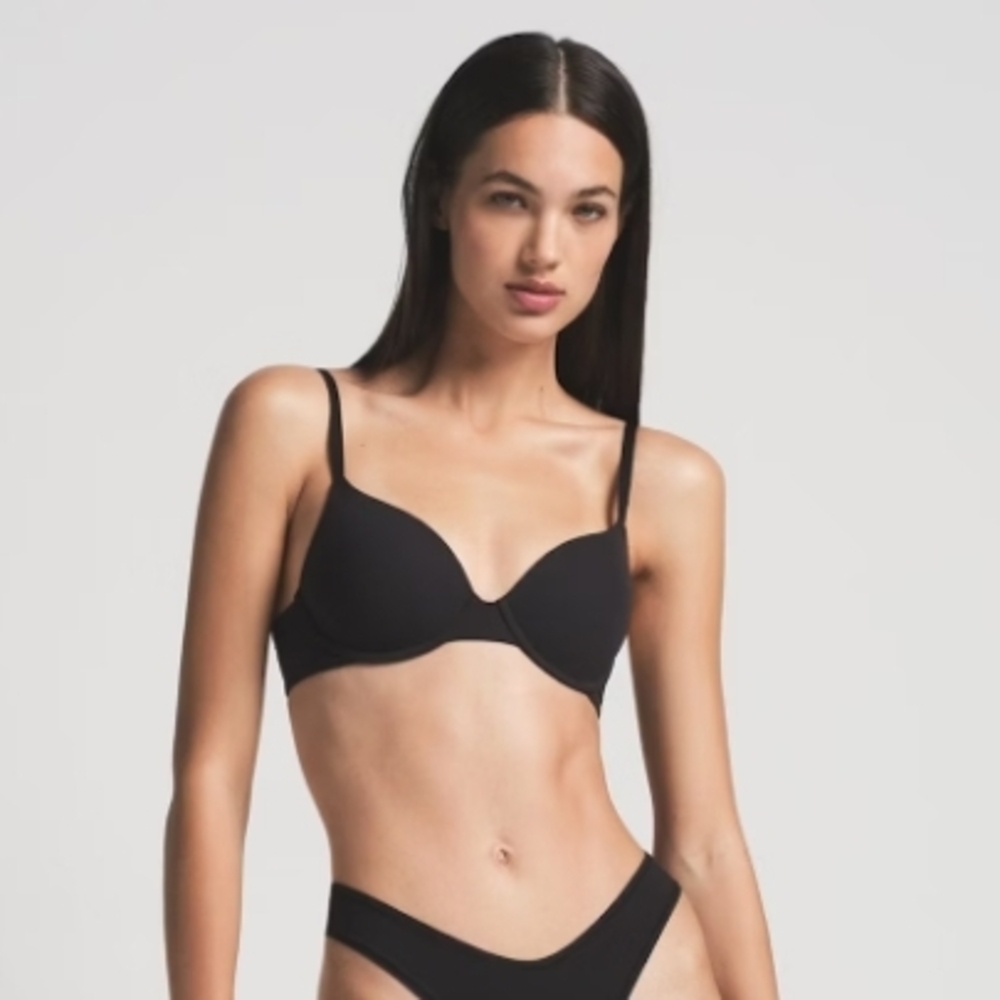 Skims T-shirt Black Underwire Bra Onyx 32DD